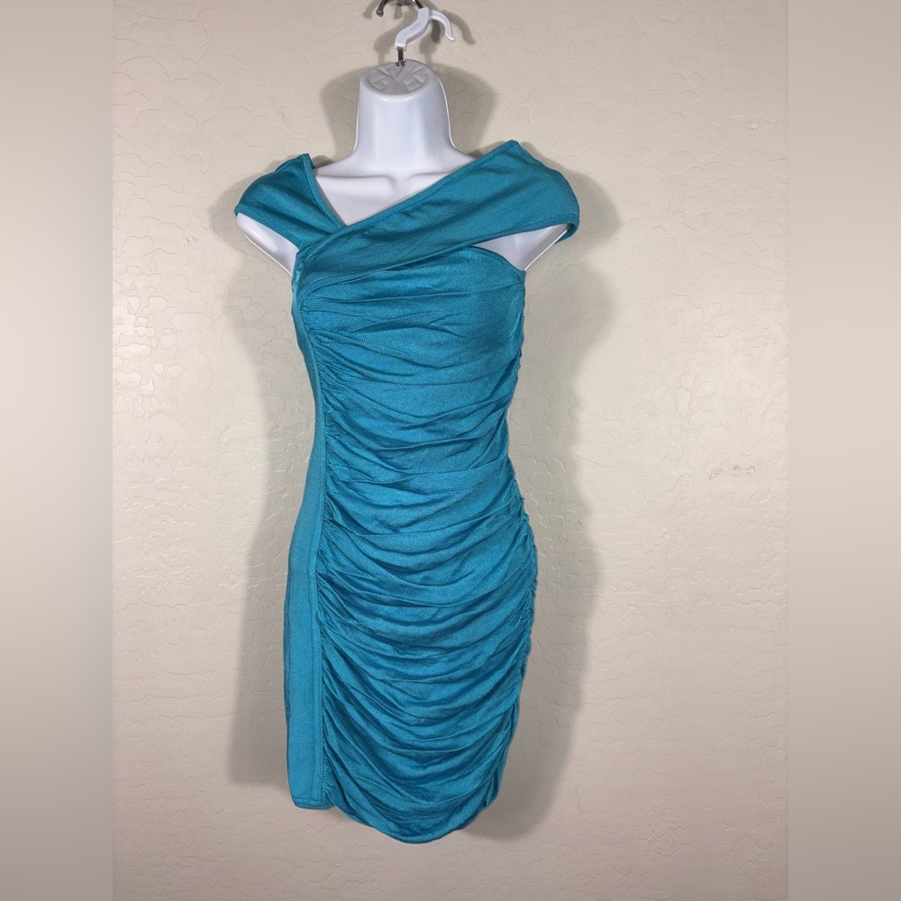 Bebe Turqoise Glow Blue Sexy Mesh Overlay Dress Mini Bodycon‎ Medium